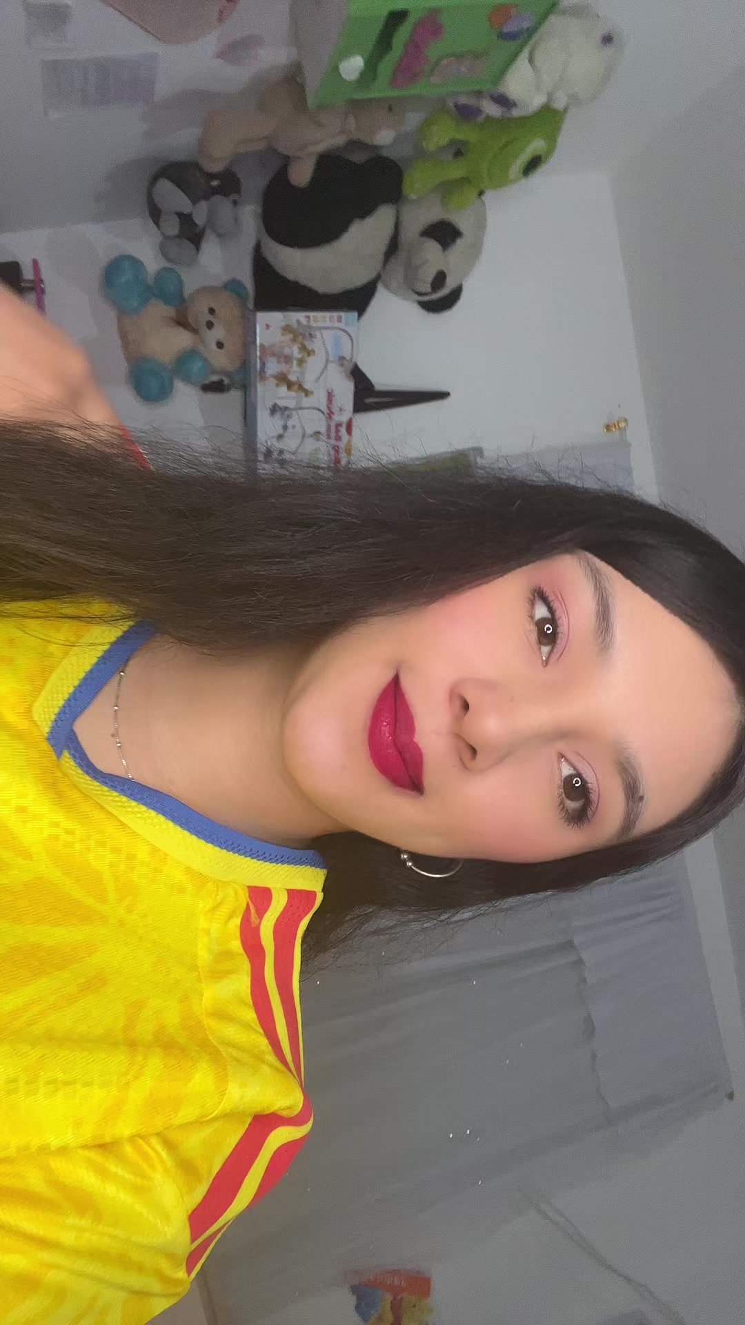 @Ximena C. 🤍