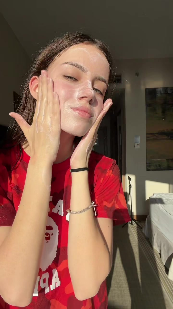 @monclershagirll🌟