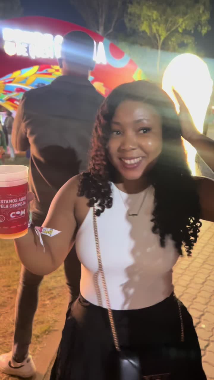@Phátima Txopela🇲🇿