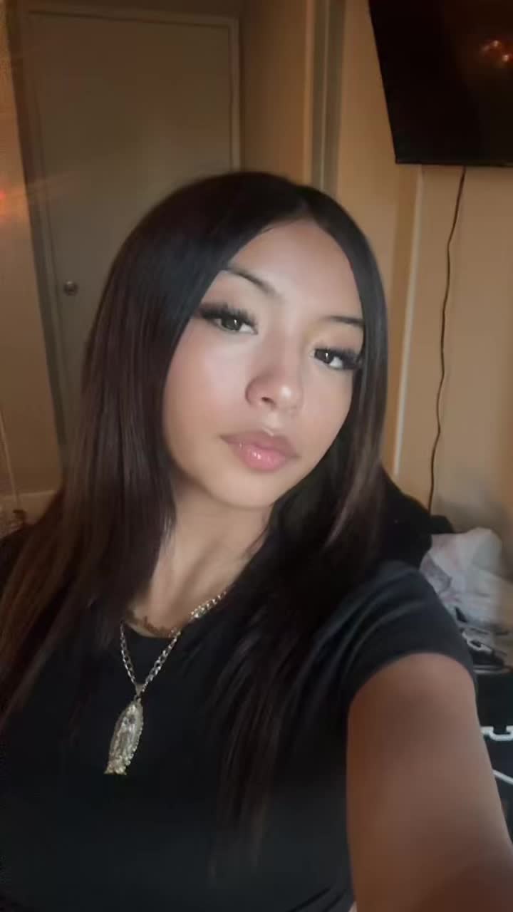@issabella
