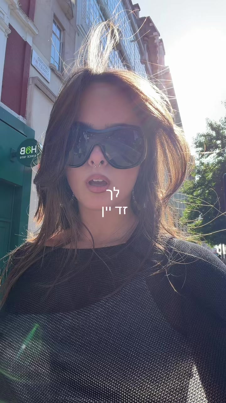 @Ey1.a