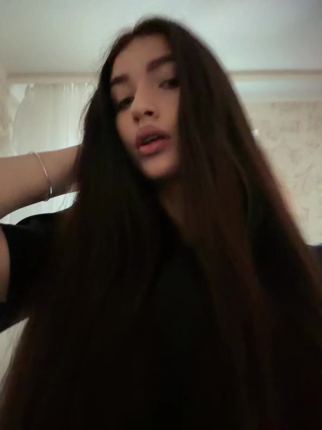 @🍷