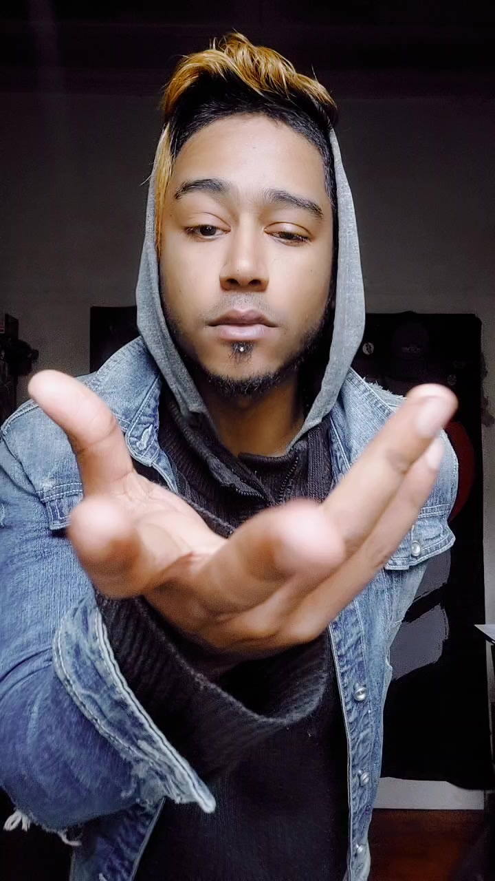 @Anii🌑🐺