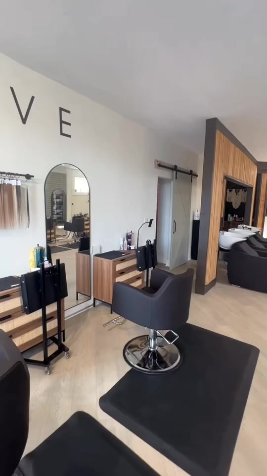 @SALONBYMINAL