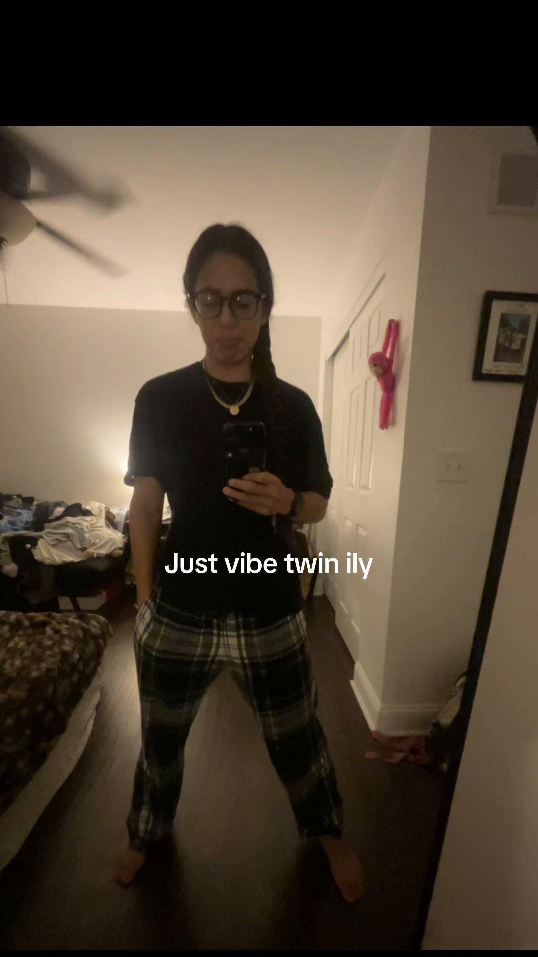 @janellisa