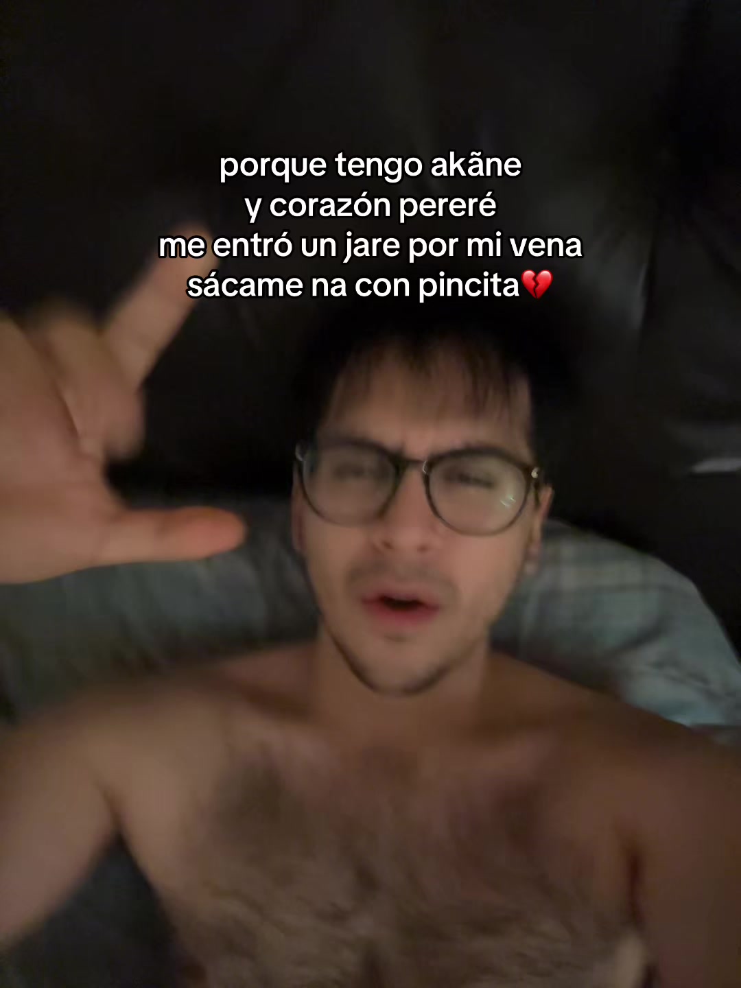 @ezeaquinos&trade;