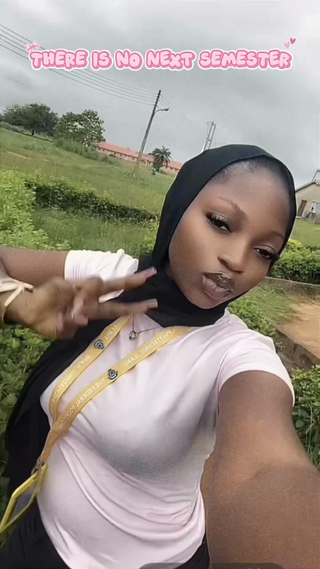 @𝓐𝓷𝓷𝓲𝓮_𝔁𝔁 💕🌸