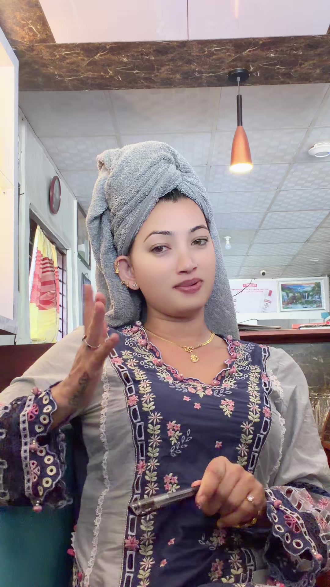 @Balika katuwal