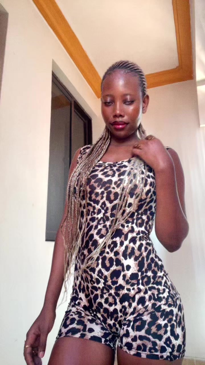 @lizzycruise29