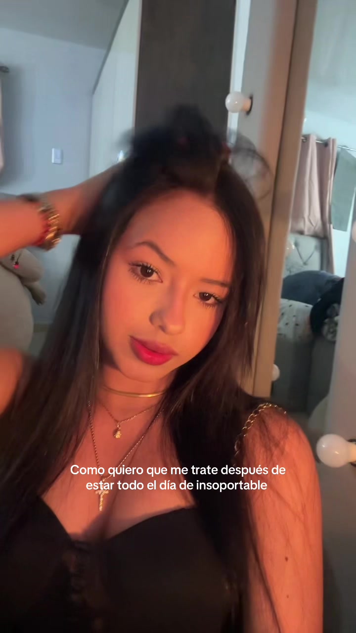 @_victoriavalentinar