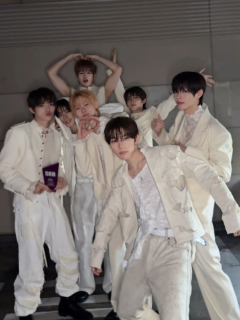 @CLOSE YOUR EYES