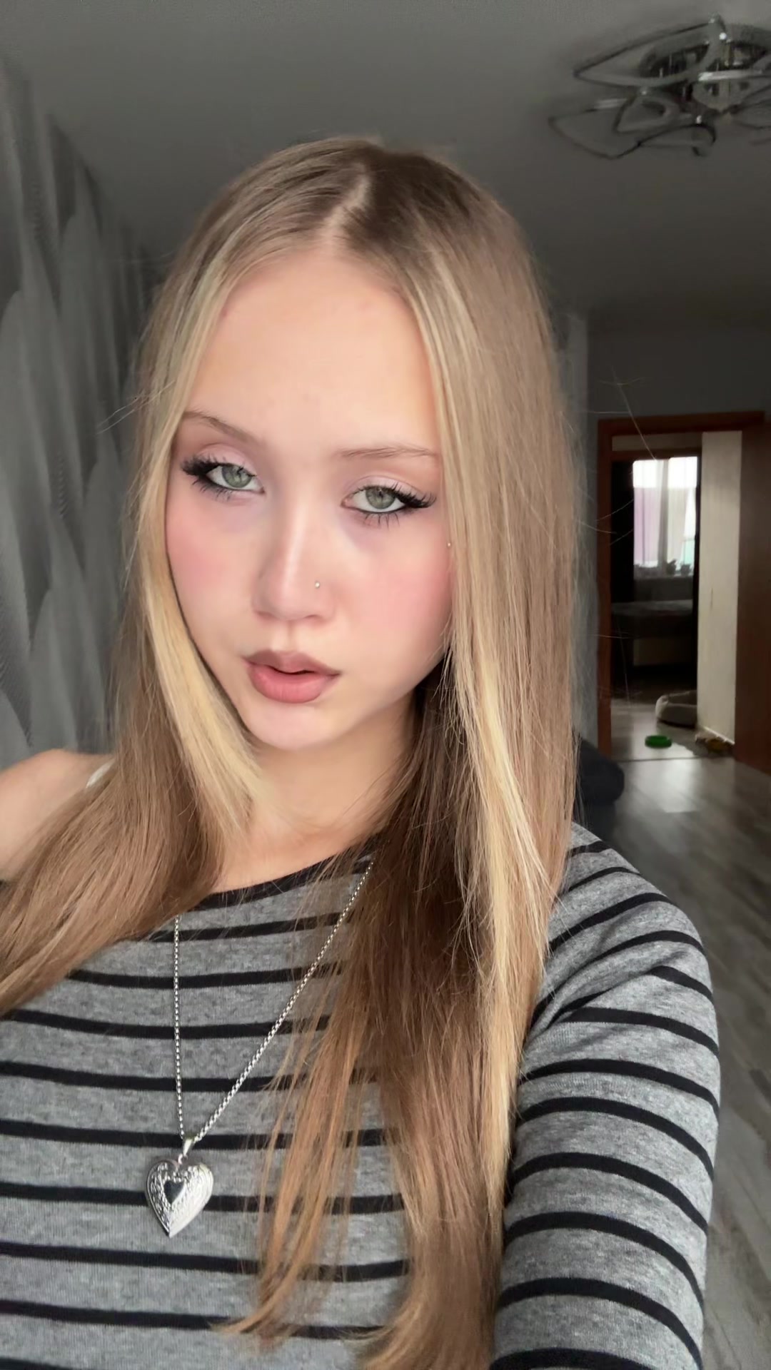 @лиза