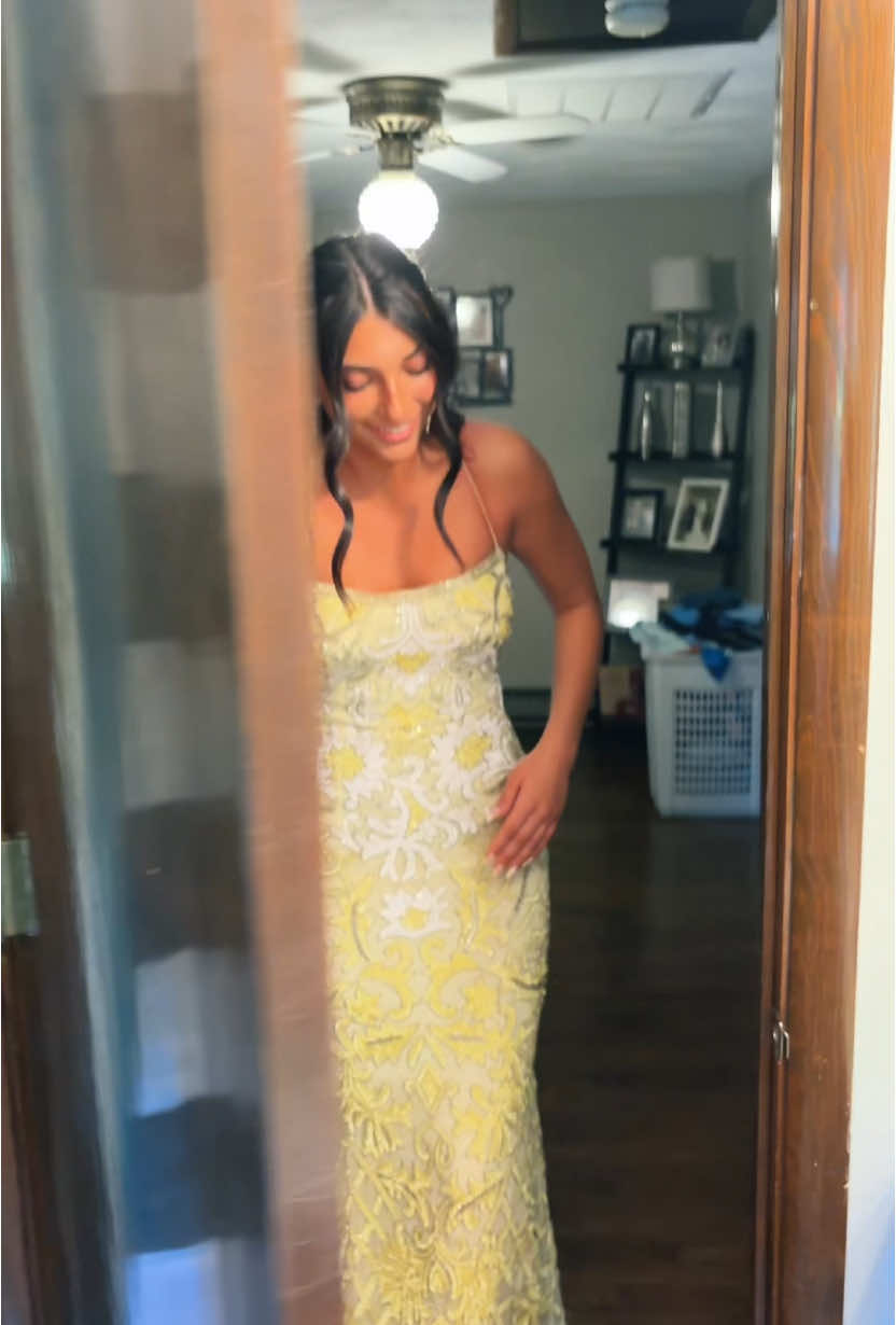 @bellaazelenskii