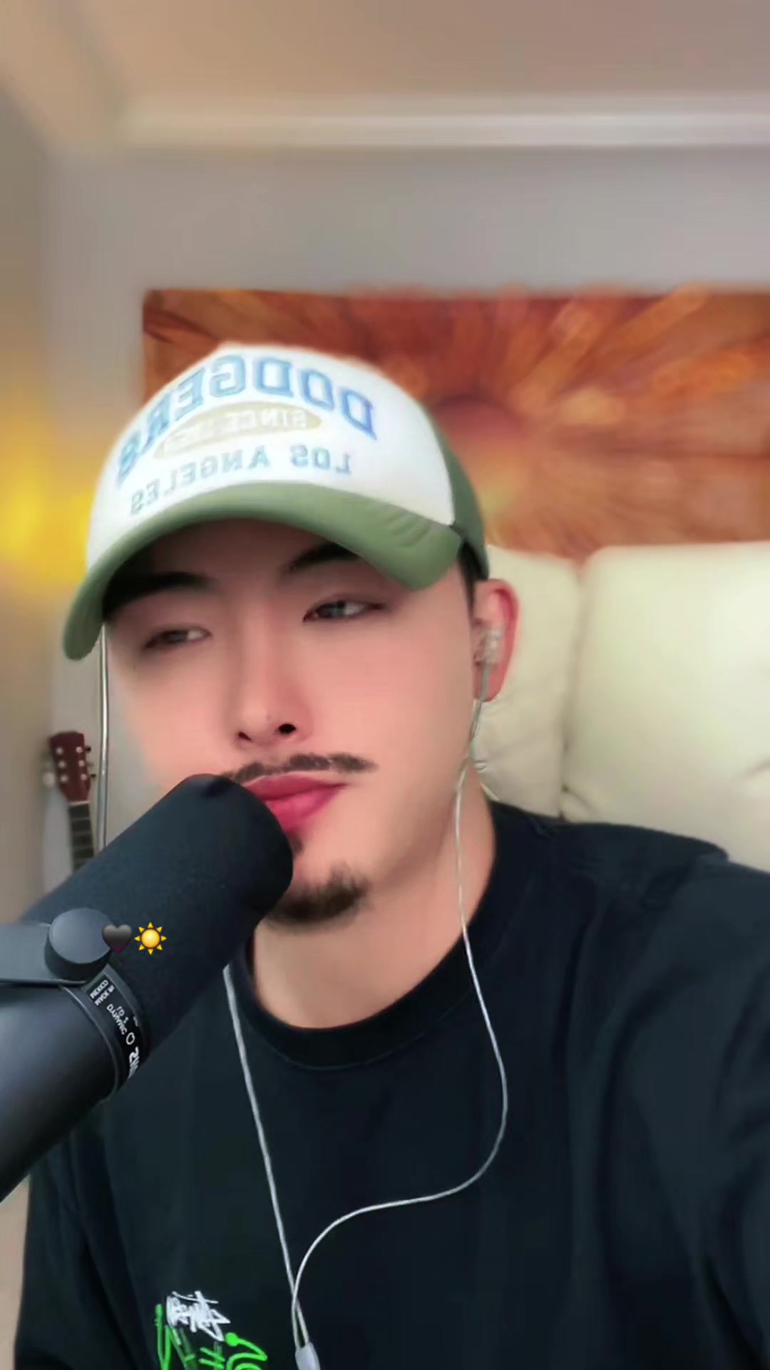 @🖤˚⋆선샤인⋆˚☀️