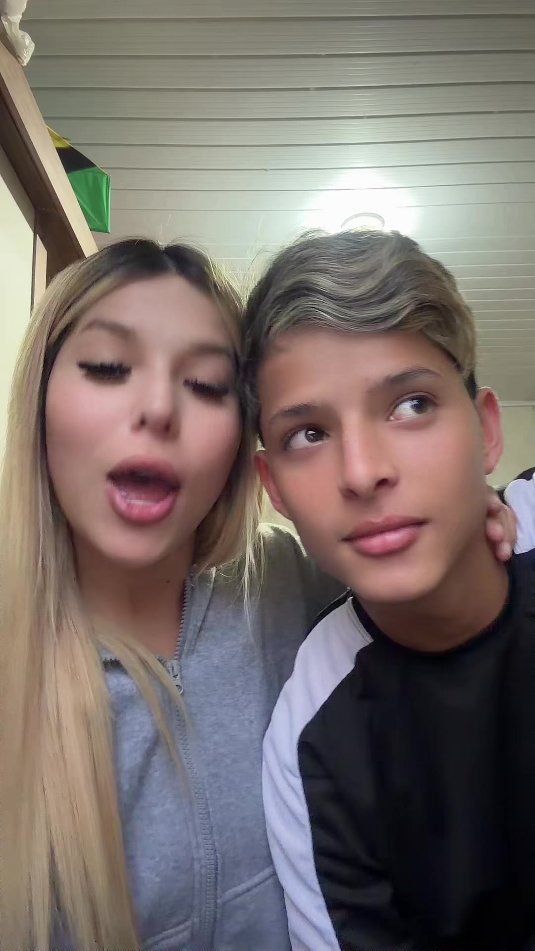 @Nicolle Kaduta Oficial