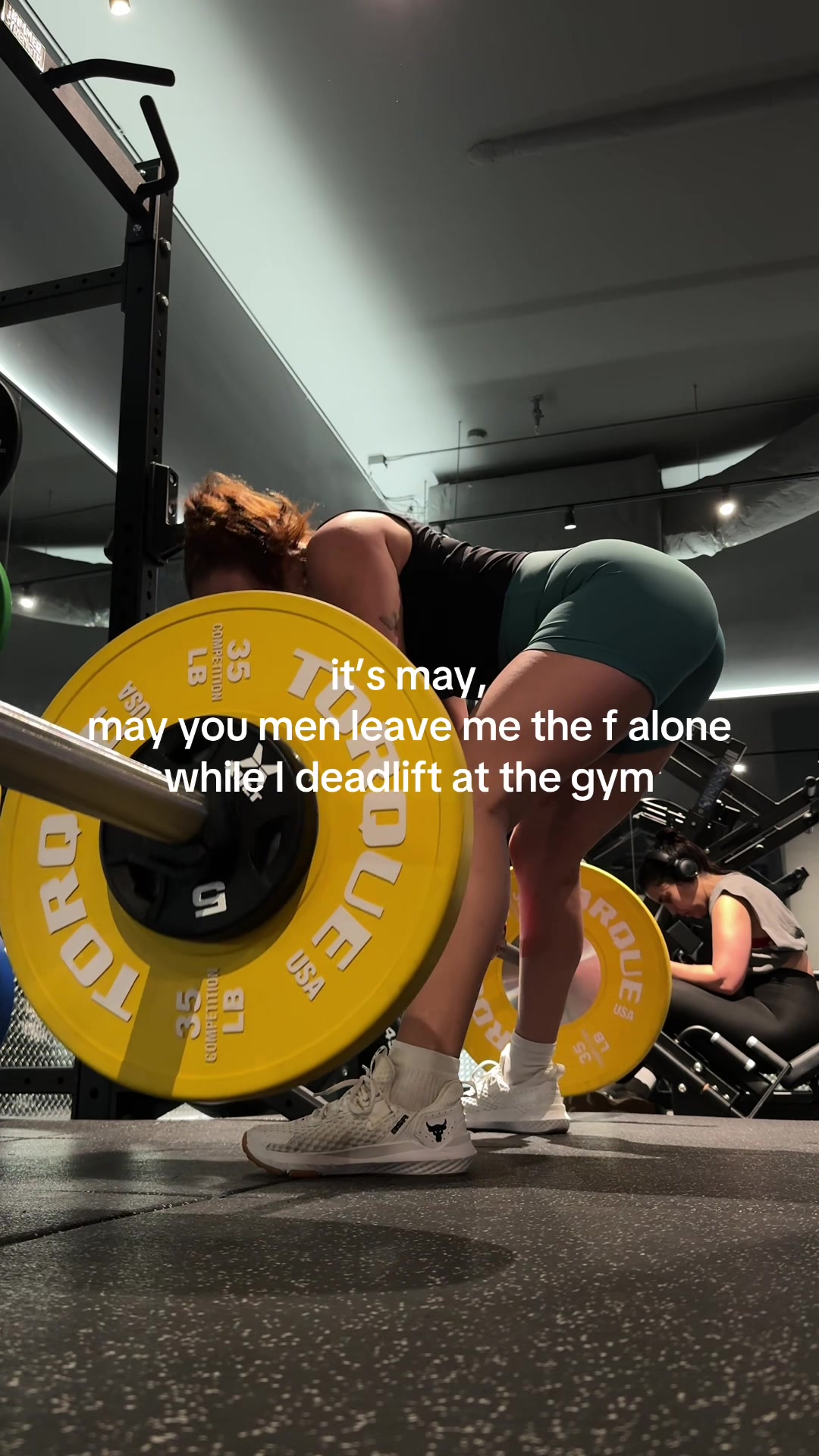 @emlevesque_