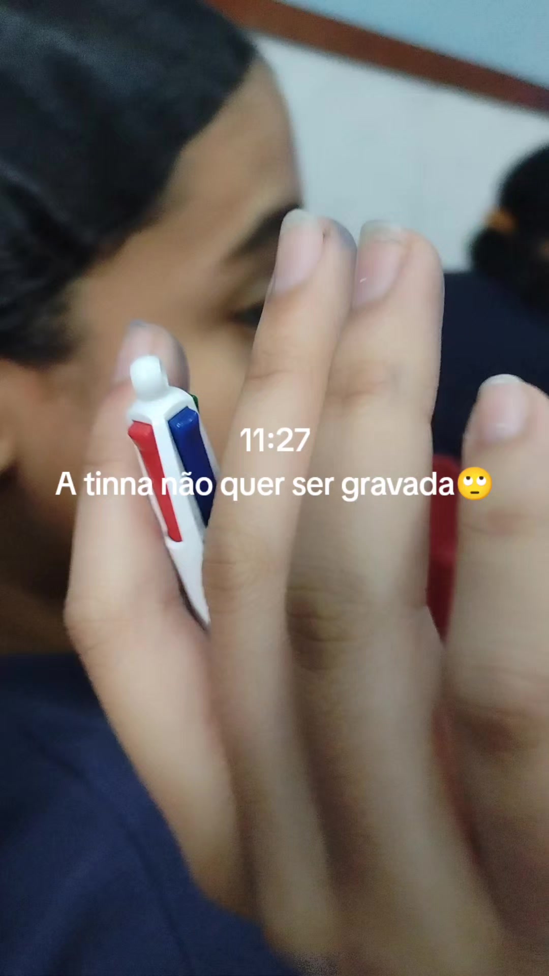 @O que a tinna faz na escola