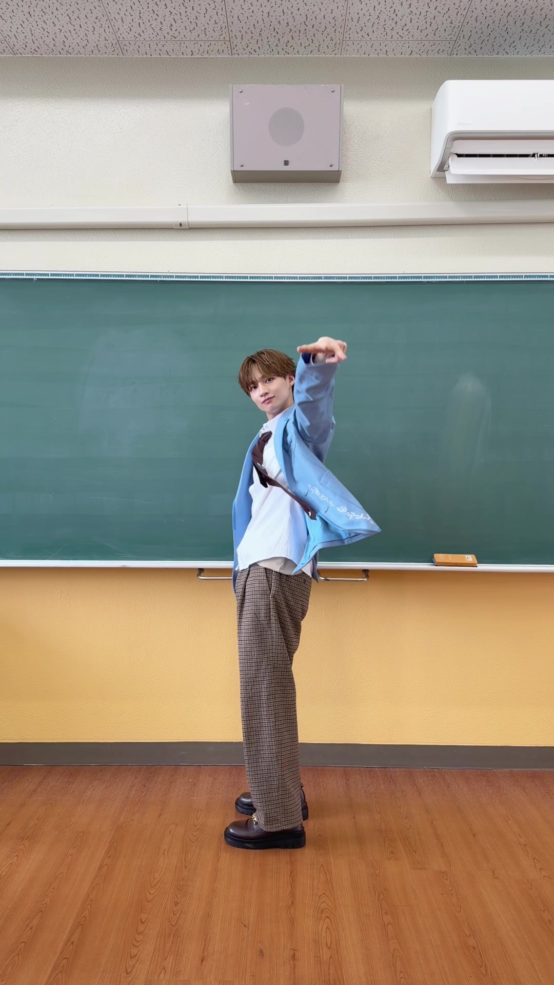 @EBiDAN