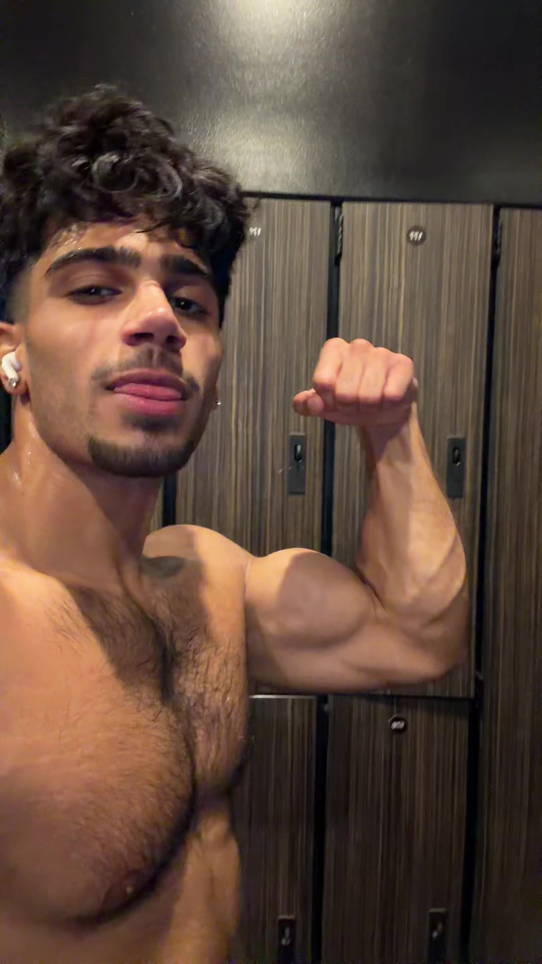 @arianlol