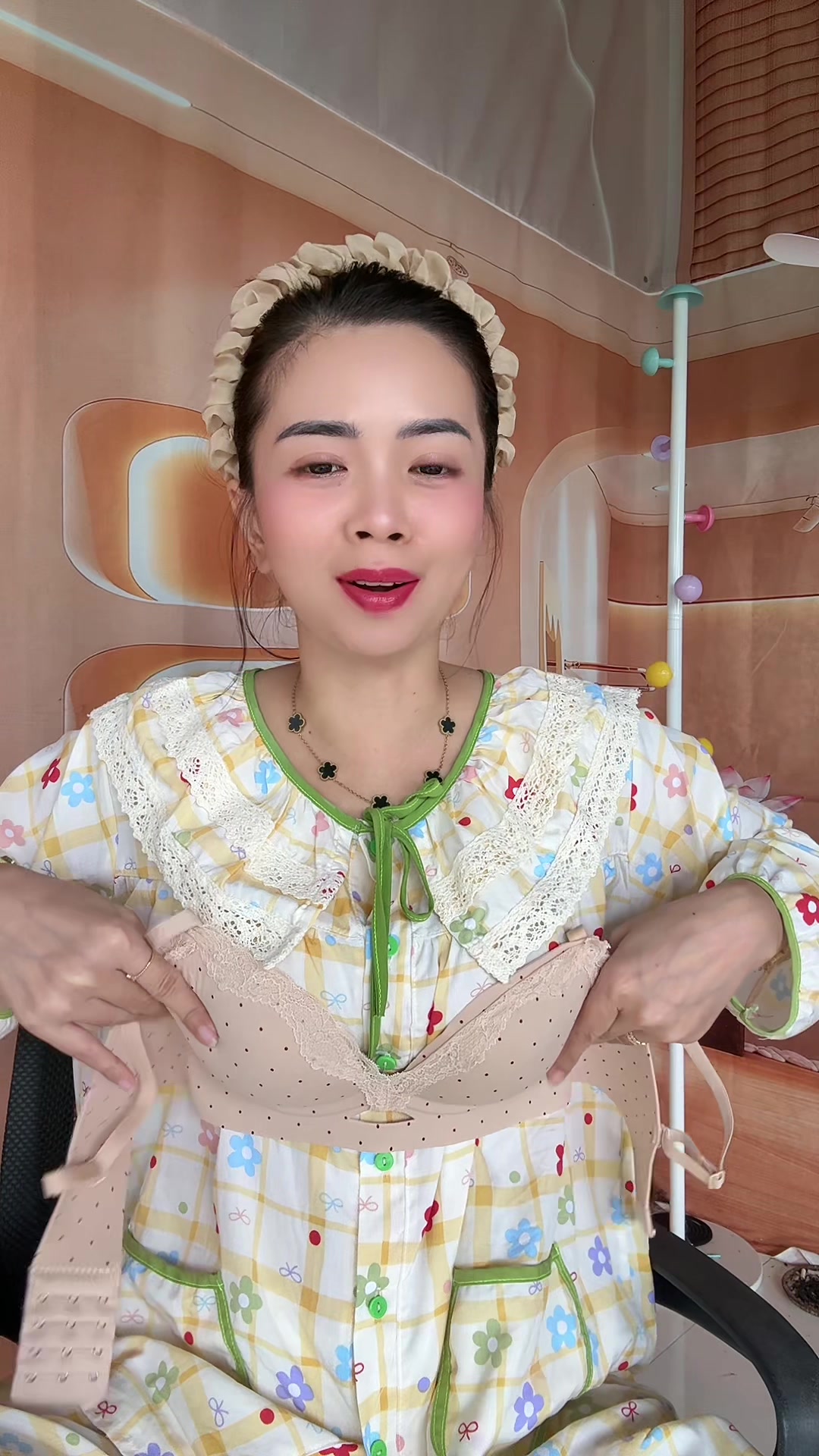 @Em Cẩm Nè