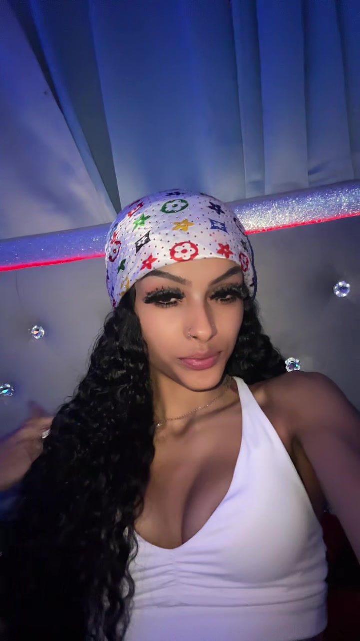 @thareal.christina._