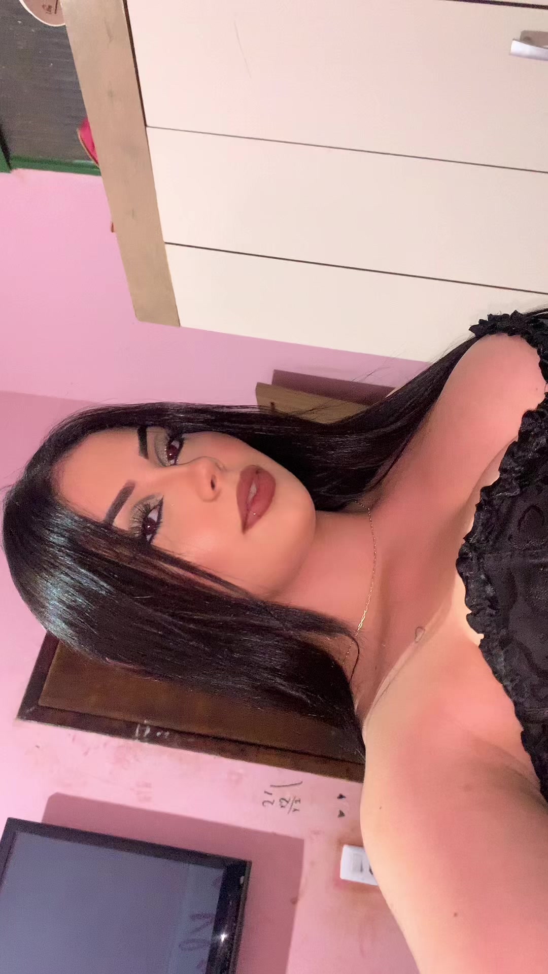 @B💋