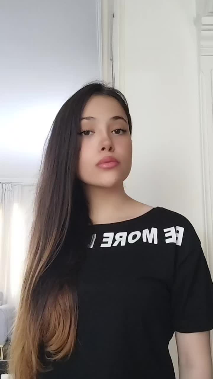 @e1naaazz