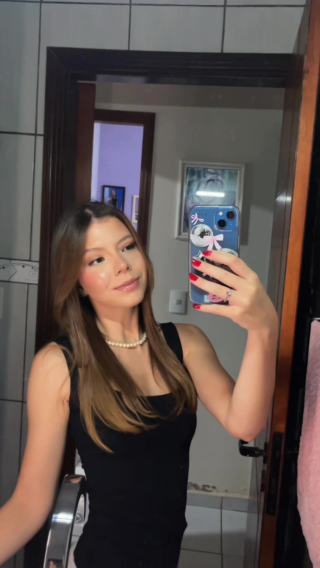 @LAÍS SARTORI ✨