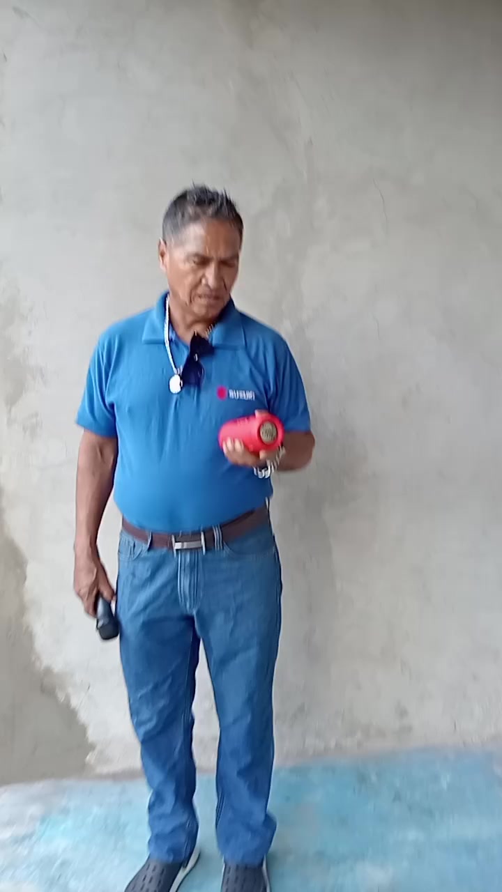 @Sebastian Vásquez