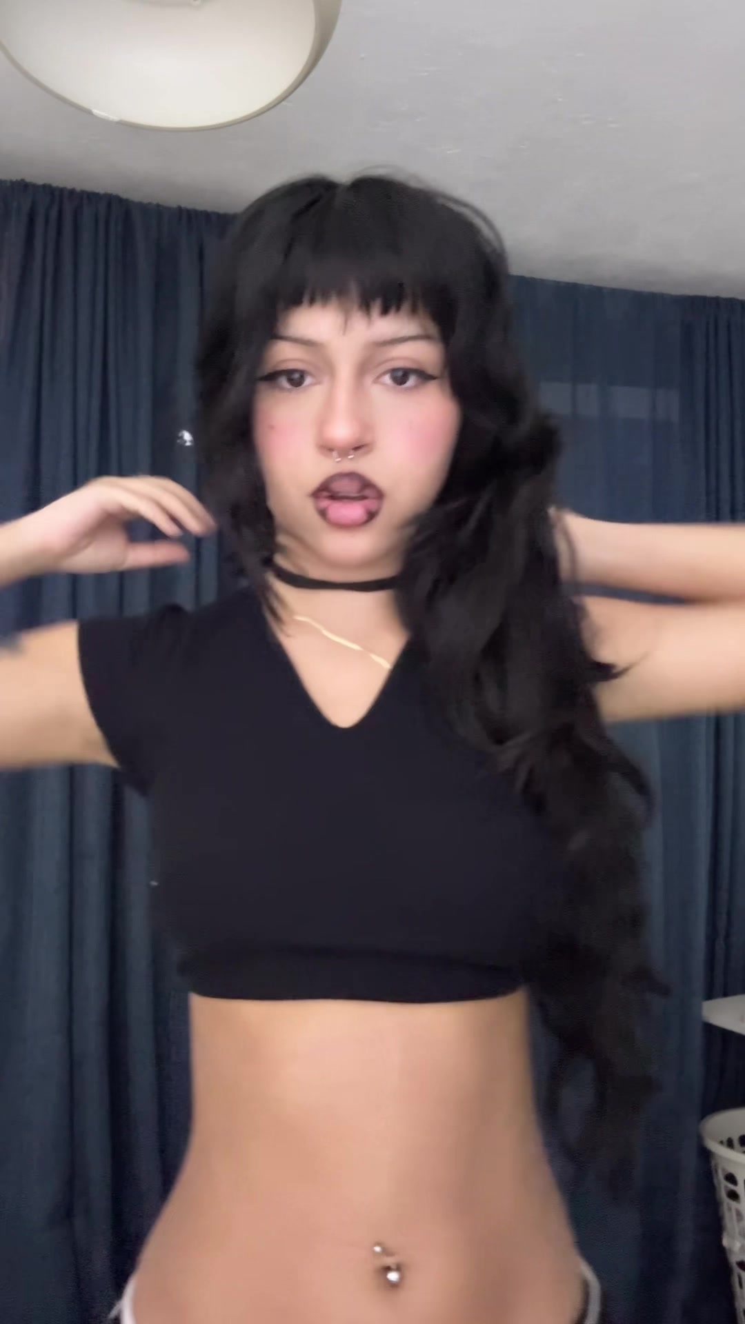 @Cucaracha