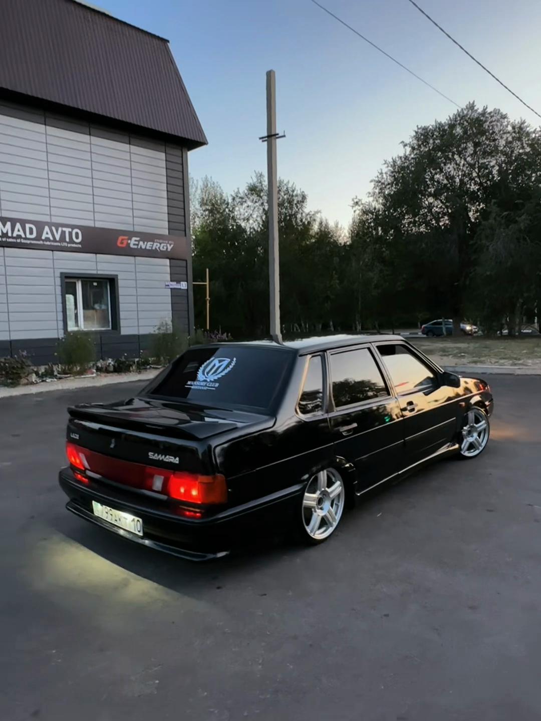 @Даня