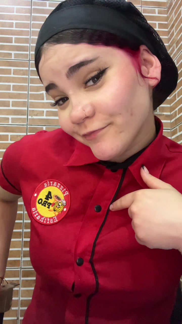 @4laynee_
