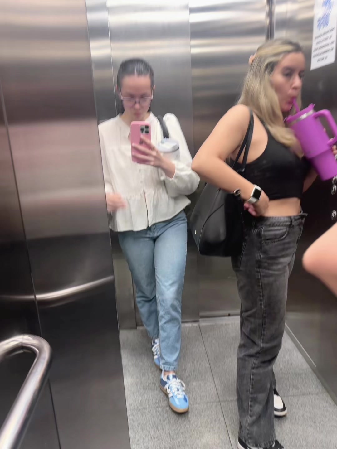 @Sara López