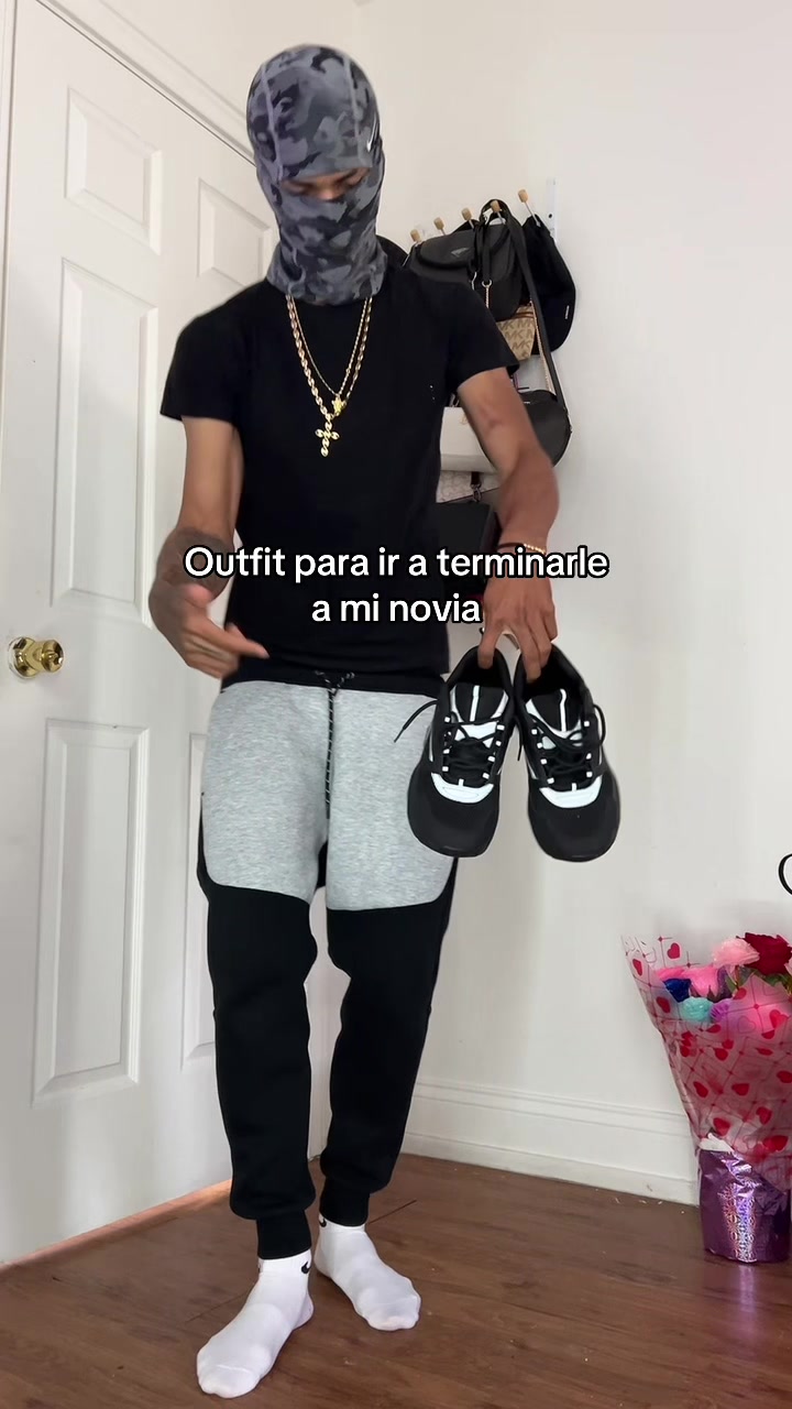@Rv