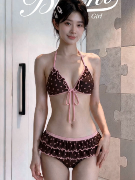 @Bikini Girl