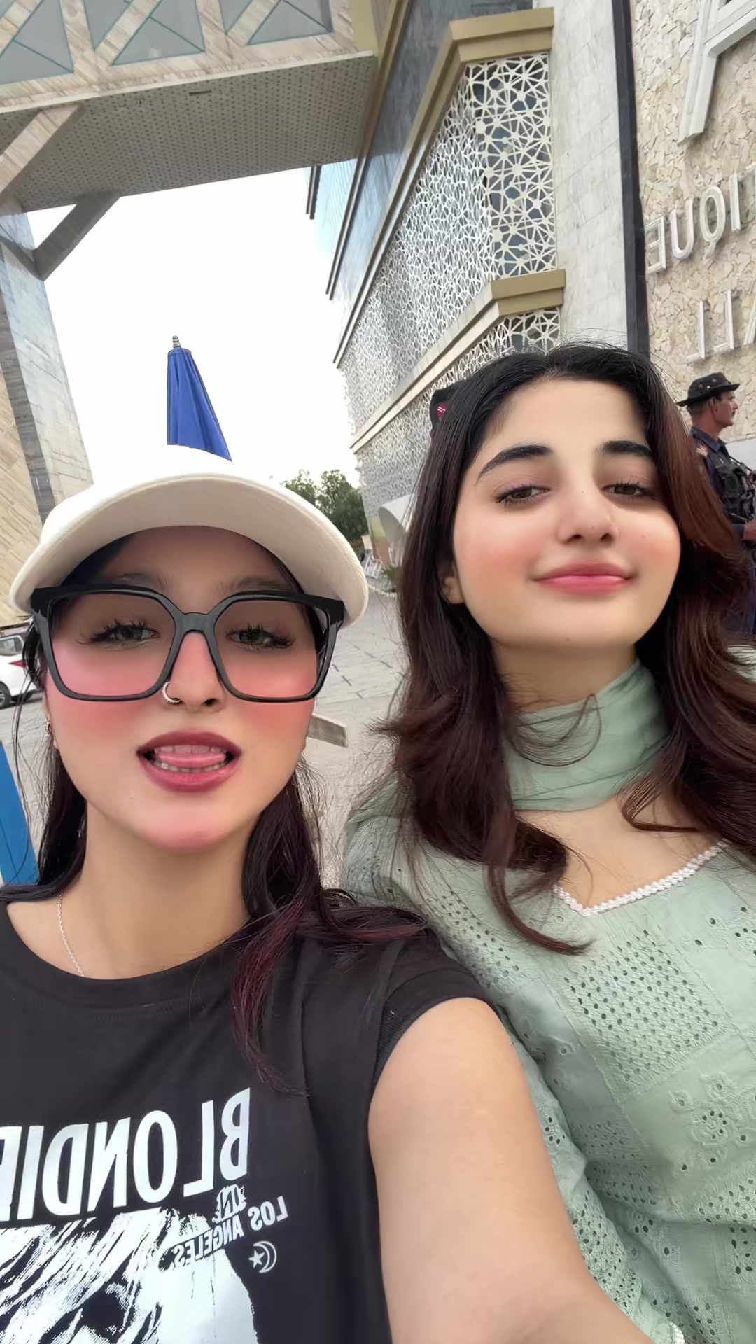 @hoorain❤️&zwj;🩹