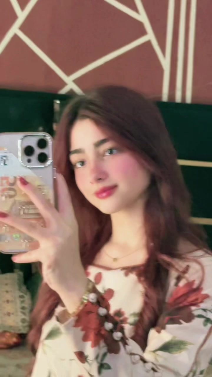 @SANNIA RAJPOOT🧸🎀