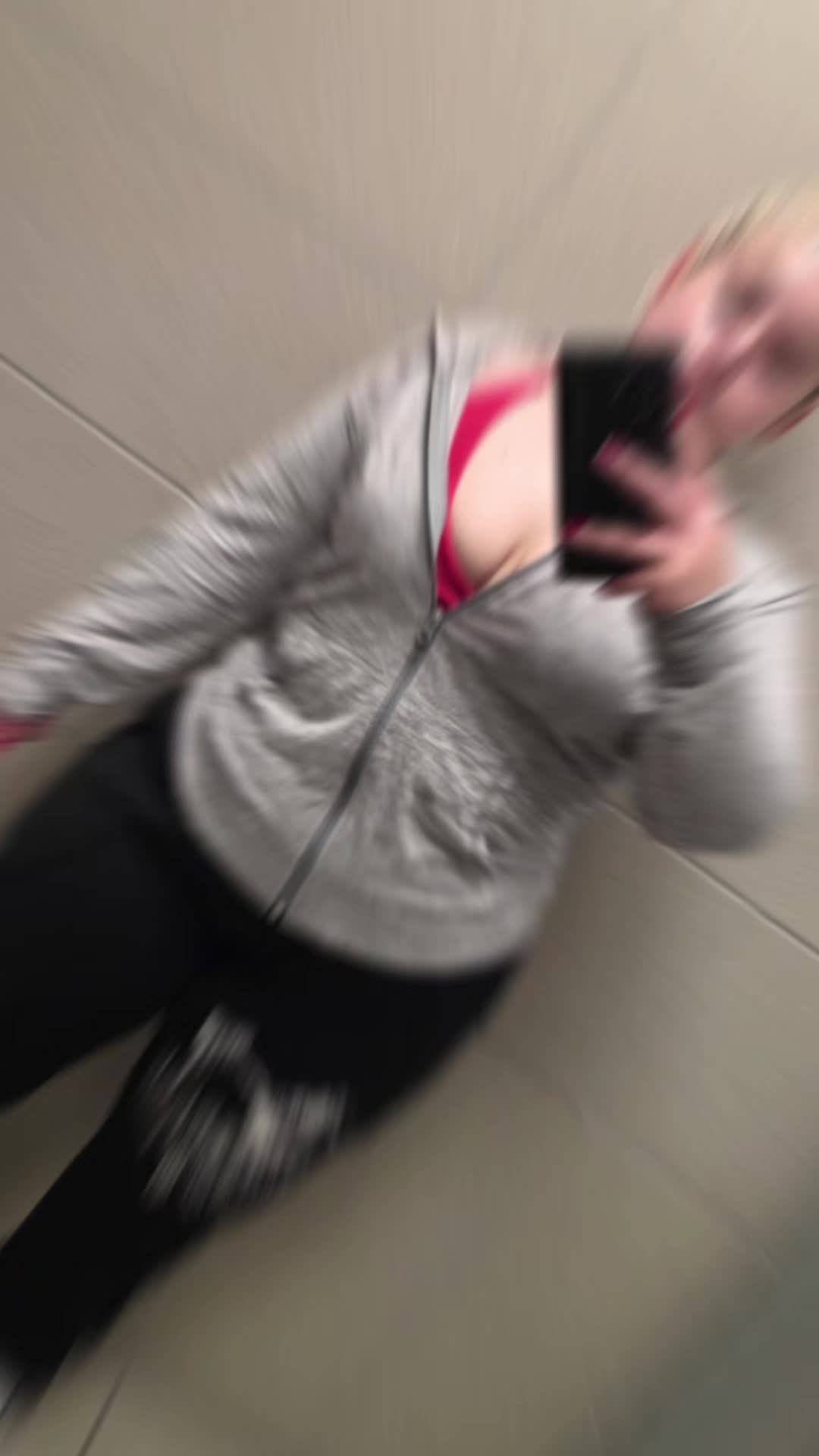 @$tephanieG