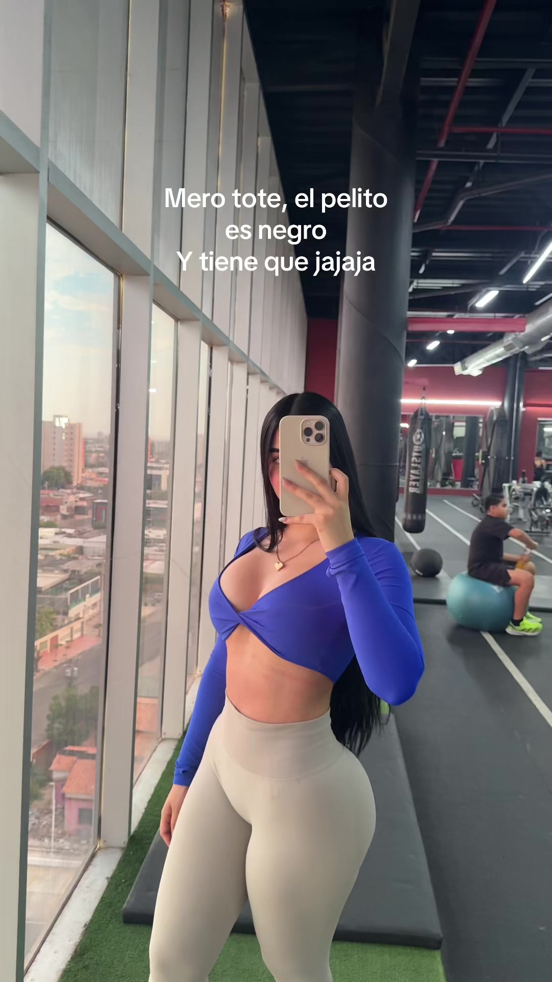 @Isabella Roldan