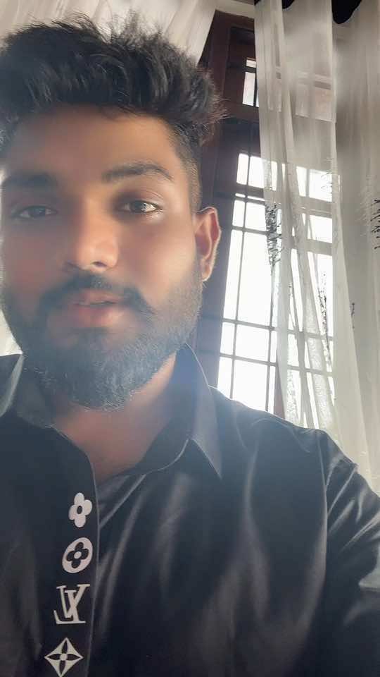@Shahmi____