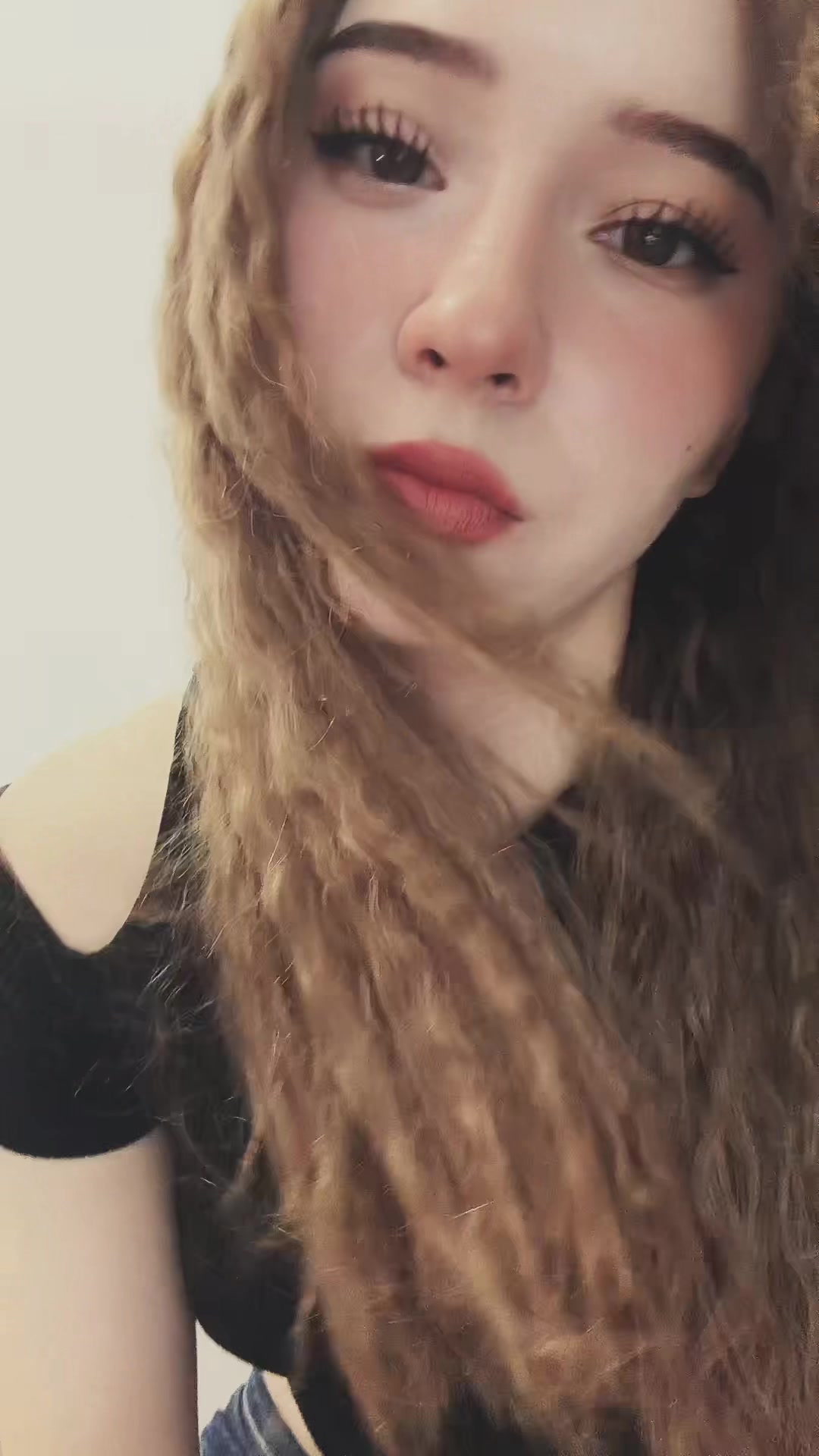 @karina