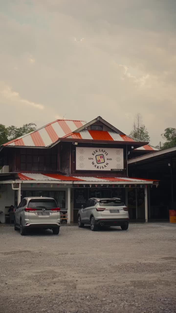 @Kek Lapis Warisan Sdn Bhd
