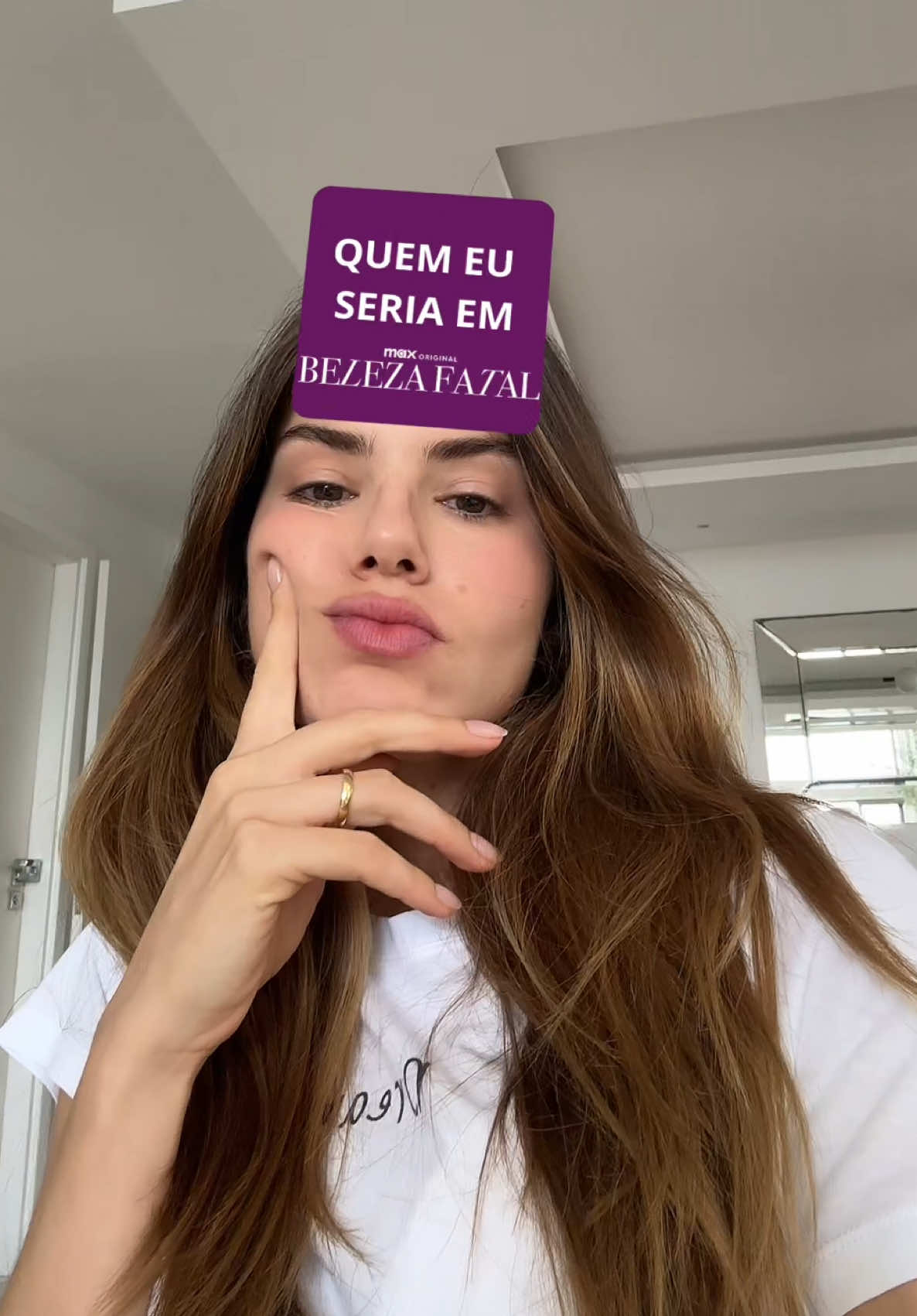 @Camila Queiroz