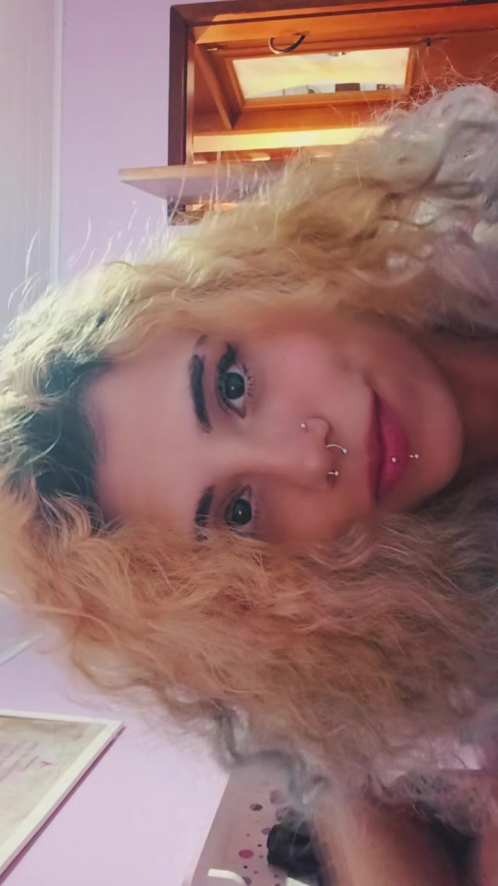 @michaa__