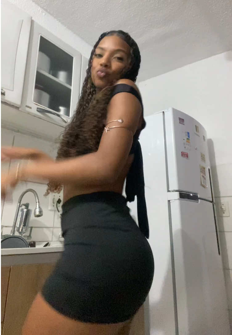 @livyasantos___