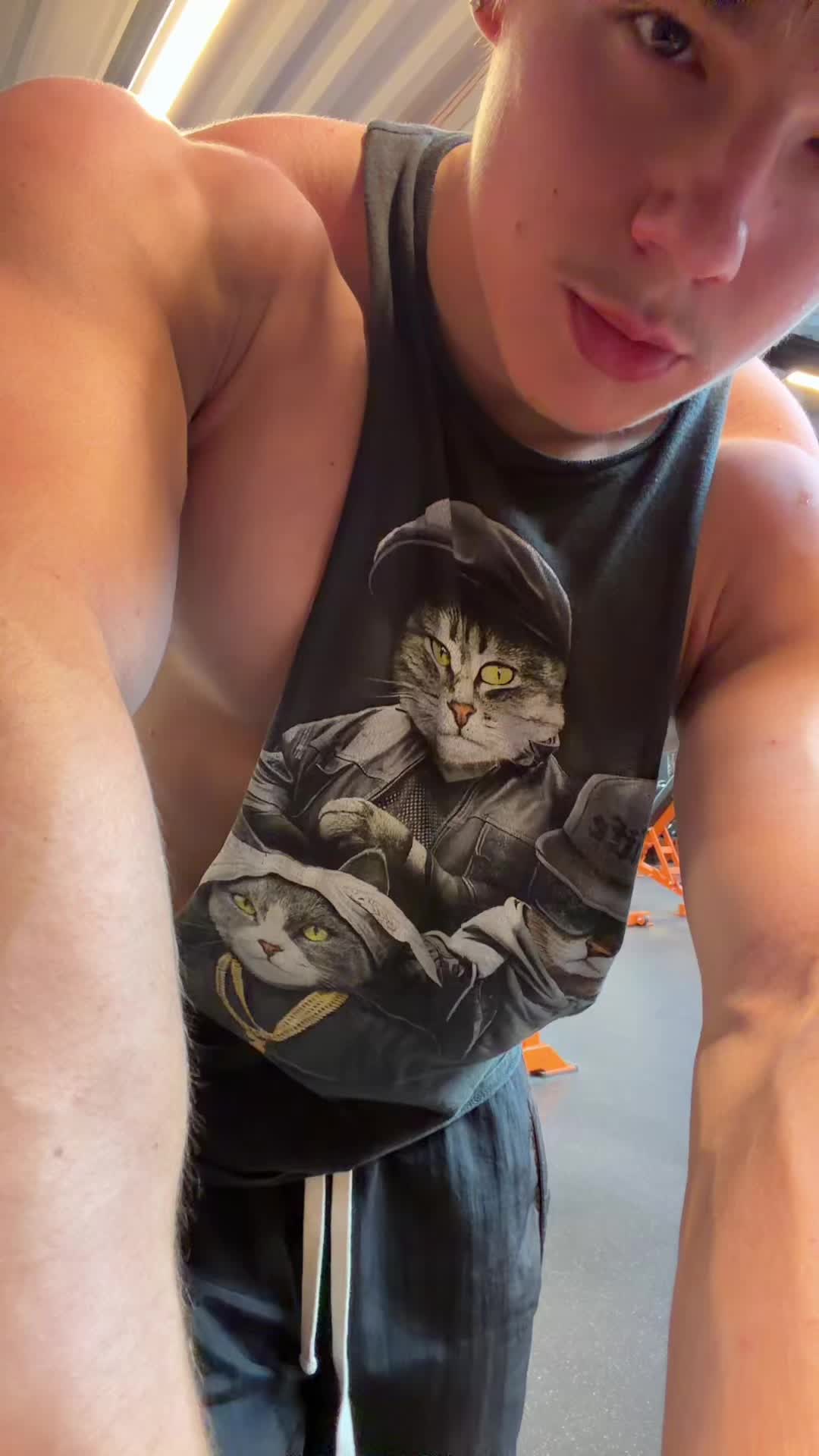 @lando.fit