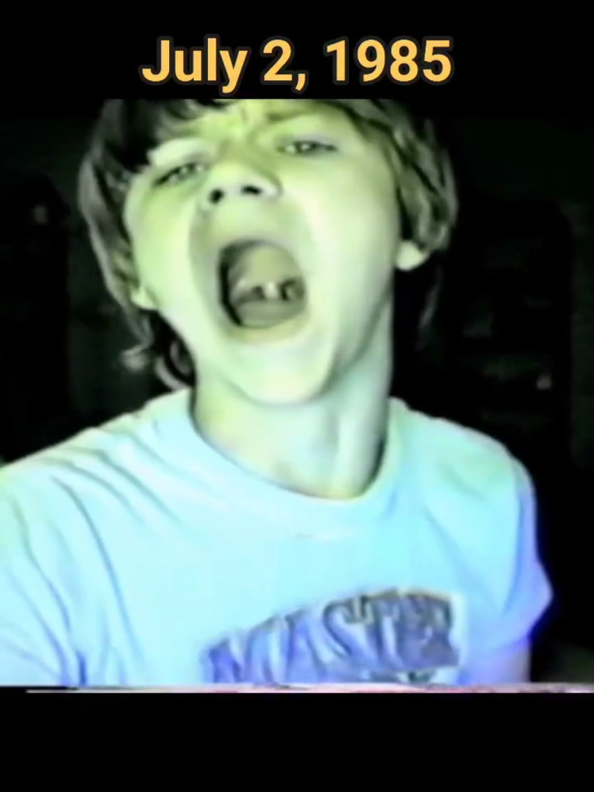 @Weird Paul