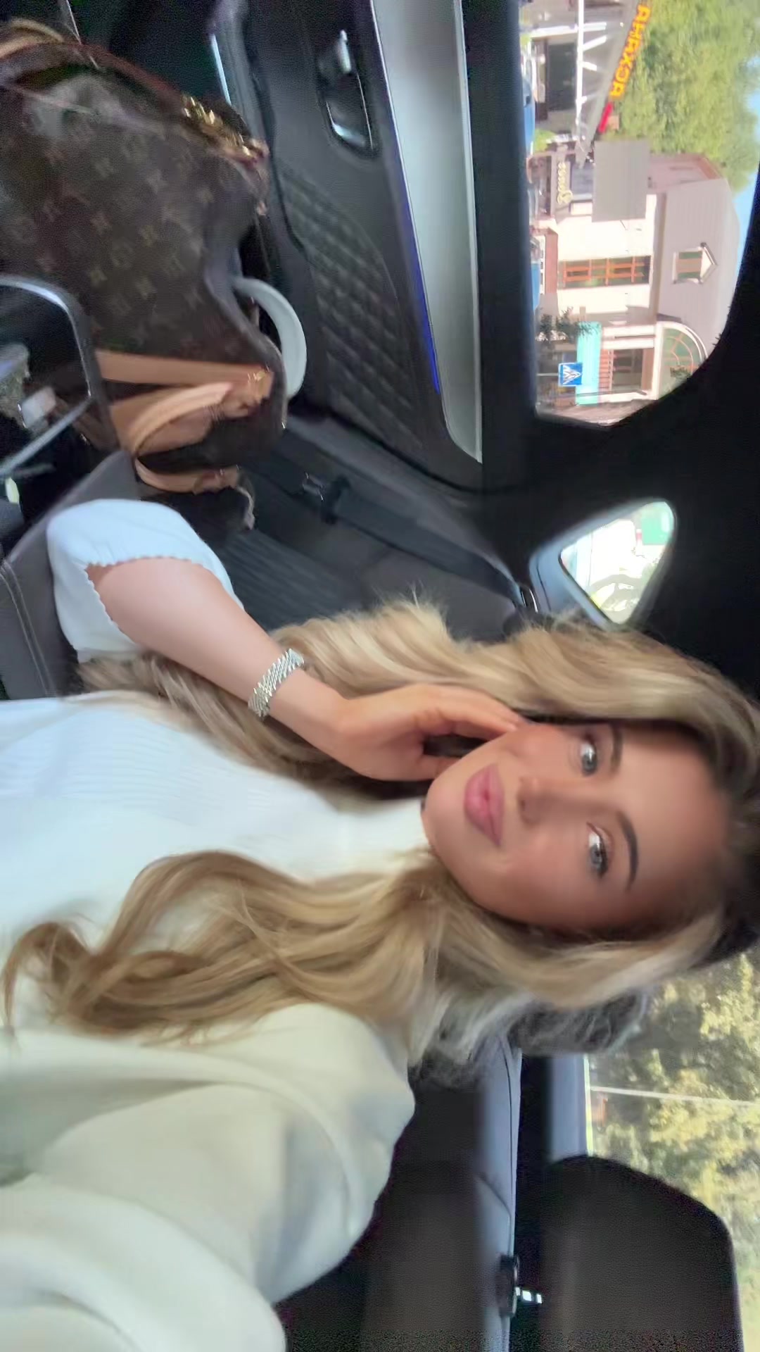 @Katrin