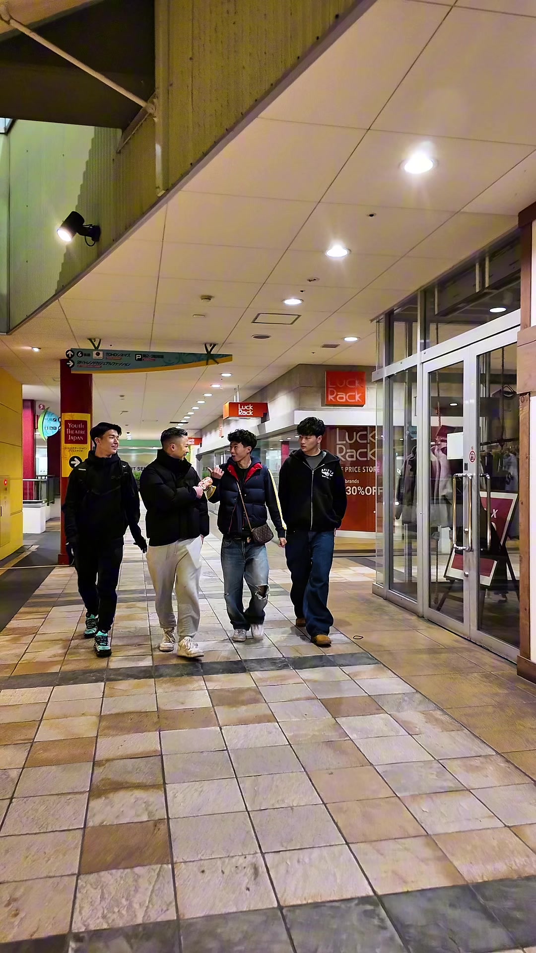 @だるま\ストリートスナップ/