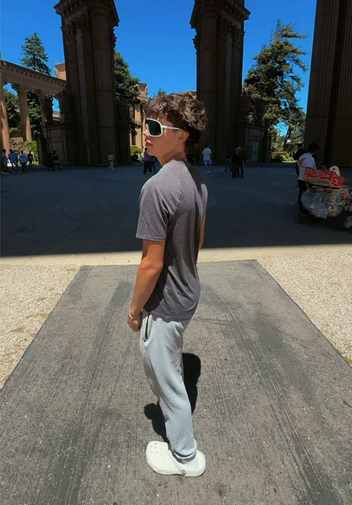 @ItsConnorr